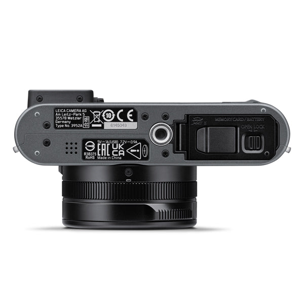 LEICA D-LUX 8, metal gray paint finish