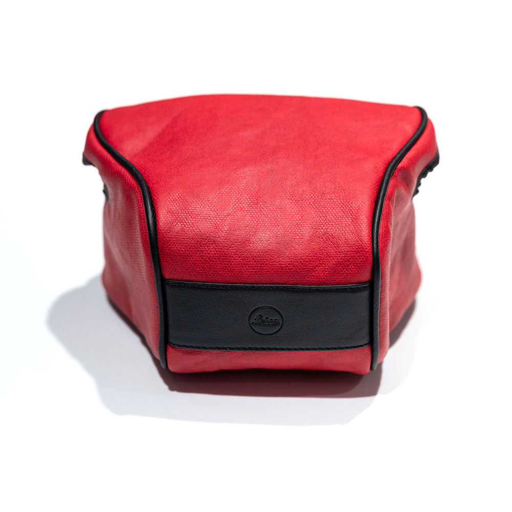 Leica Q2/Q3 "Ettas Pouch", Coated Canvas (Red)