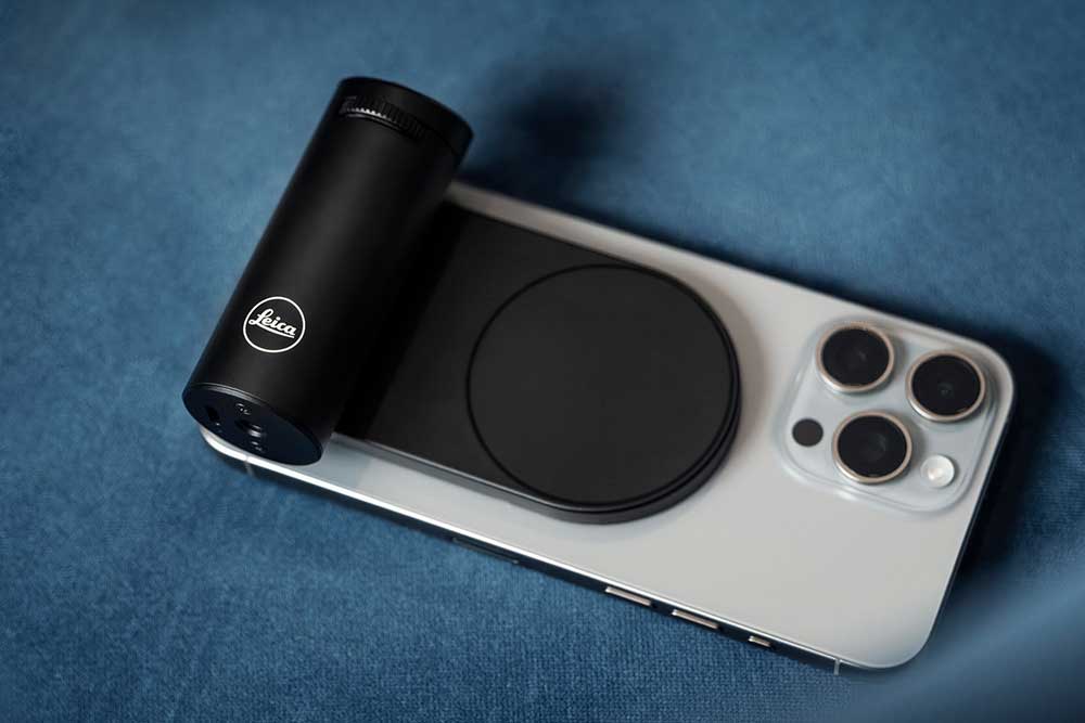 The Leica LUX Grip: Photographic precision for the iPhone